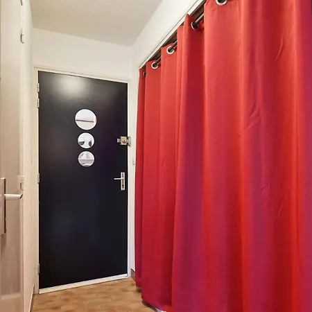 Апартаменты Les Sarrazins- 23- Studio Spacieux- 2 Pers Агд